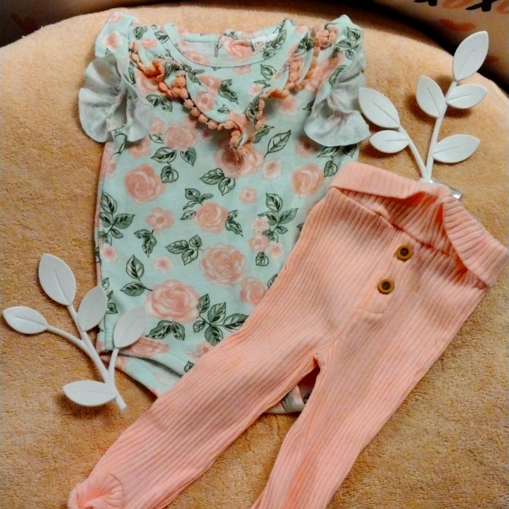 Floral pink and green set
